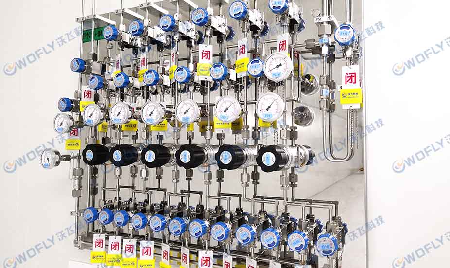 气体管道安装中的减压阀面板